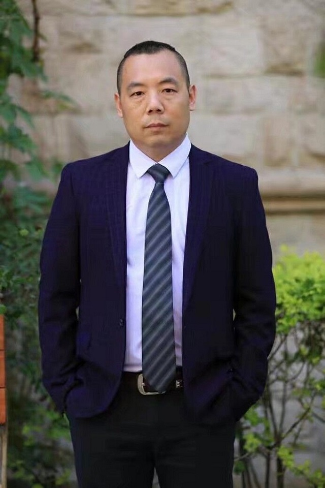 ����׳����