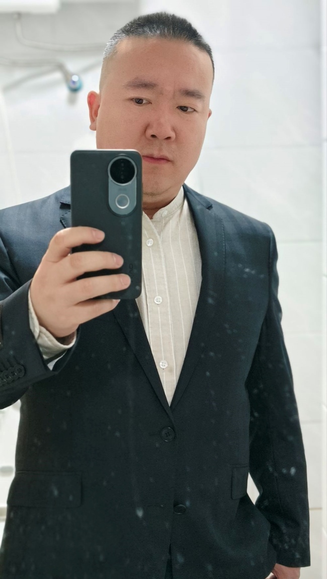 ����׳��